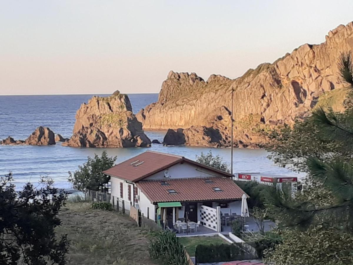 Playa Laga Villa Ibarrangelu Exteriör bild